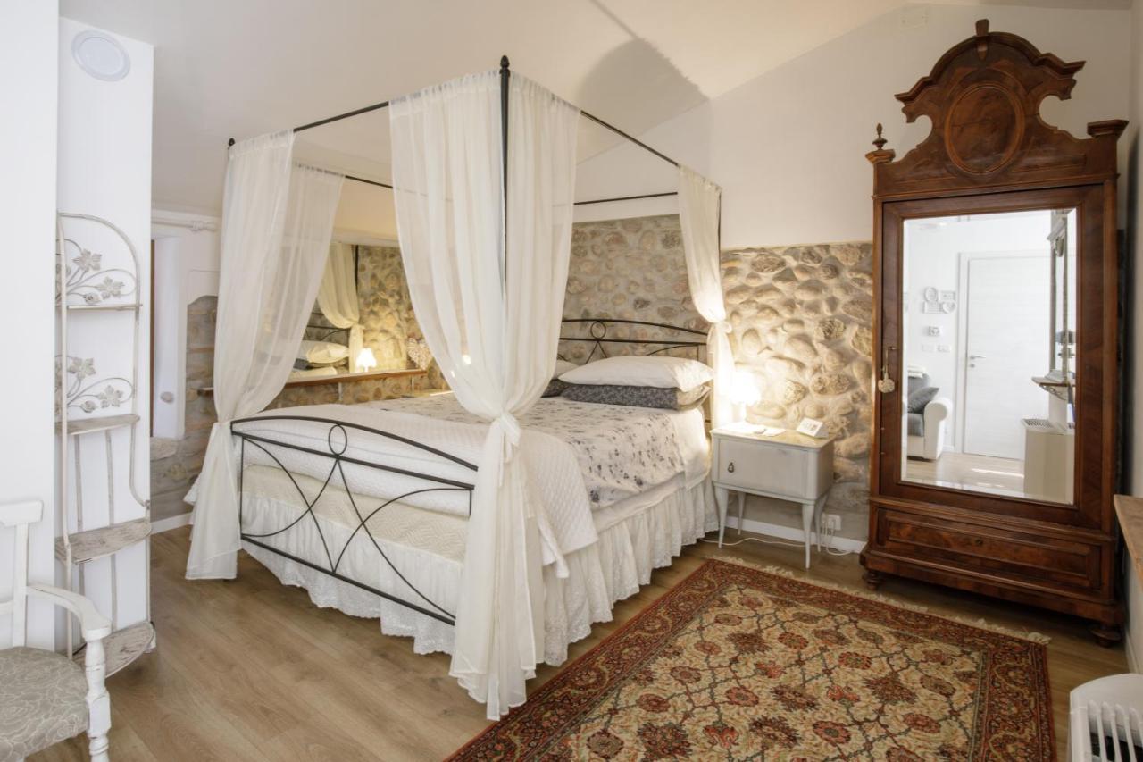 Gardabeds Adults Only Hotel Castelnuovo del Garda Esterno foto